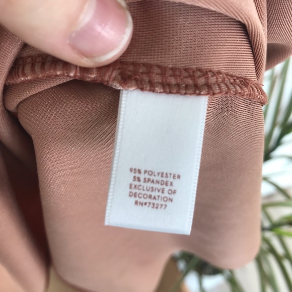 LC Lauren Conrad Runway Peach Crushed Velvet Dress - Picture 5 of 7